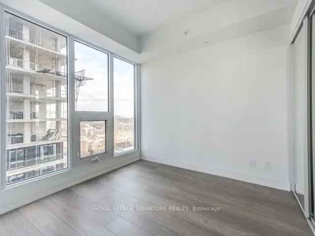 Live on the Grid Condo - Walk to Yonge St, Ryerson, Eaton Centre