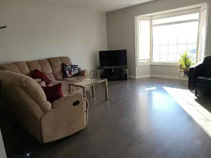 Room for rent in Calgary with shared amenities and convenient features