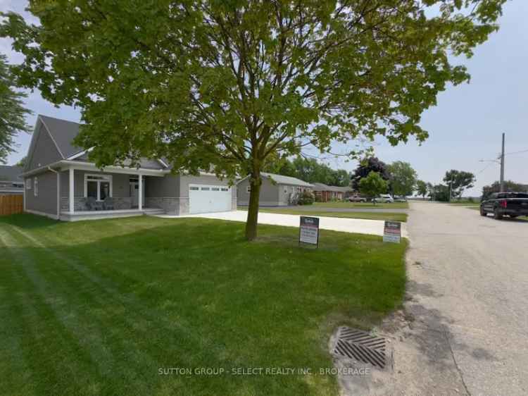 House For Sale in Bluewater, Ontario