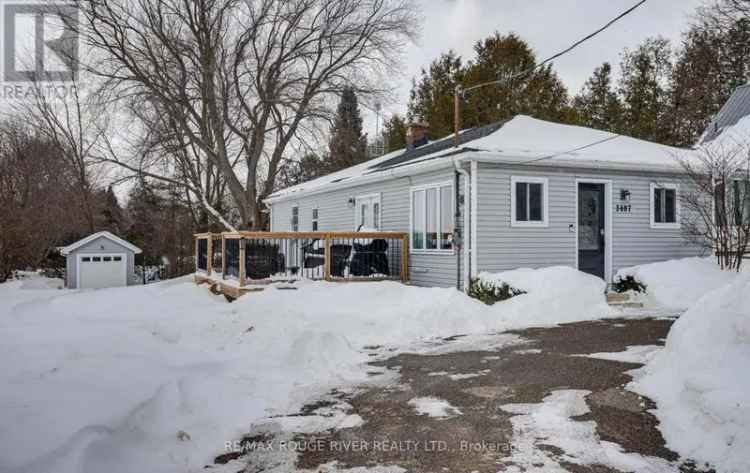 Charming Country Bungalow with Space to Spare in Blackstock