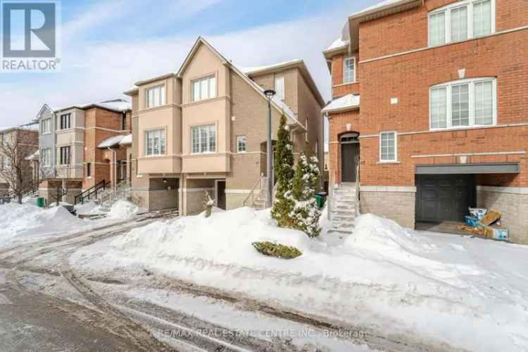 Stunning 3 1 Bedroom Semi Detached Condo Near Highway 401 407