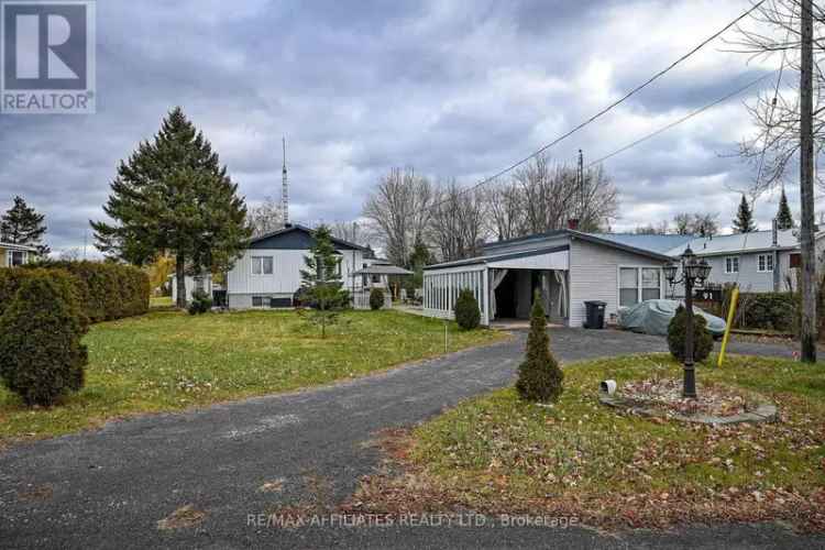 Bungalow with Ottawa River Access 4 Bedrooms 2 Baths Finished Basement