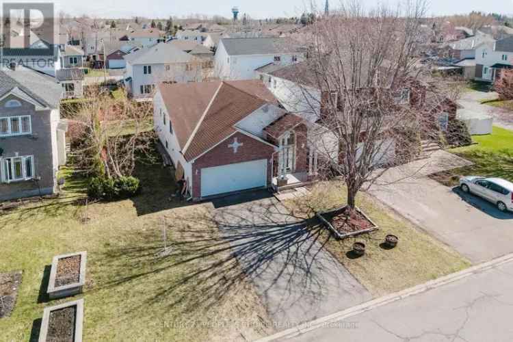 Embrun Family Home 3 Bed 2 Bath Fireplace Finished Basement
