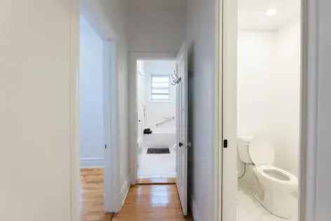 1 room apartment of 35 m² in Montreal