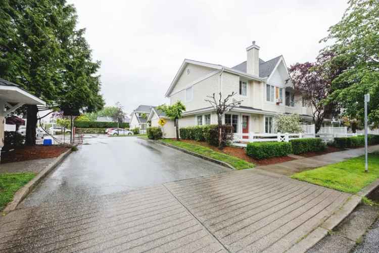 A $749,900.00 Townhouse with 4 bedrooms in Cottonwood MR, Maple Ridge