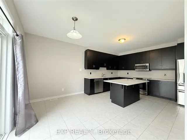 Barrhaven Detached Home: Chef's Kitchen, Family Room, Double Garage