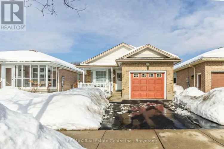 Buy Family Home in Laurentian West Kitchener with Spacious Backyard