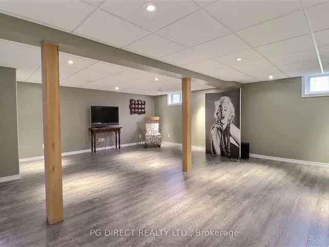 Aylmer All Brick Bungalow - Ravine Views - Finished Basement