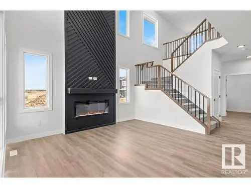 House For Sale Downtown Edmonton 3 Beds 2.5 Baths 2000 sq ft