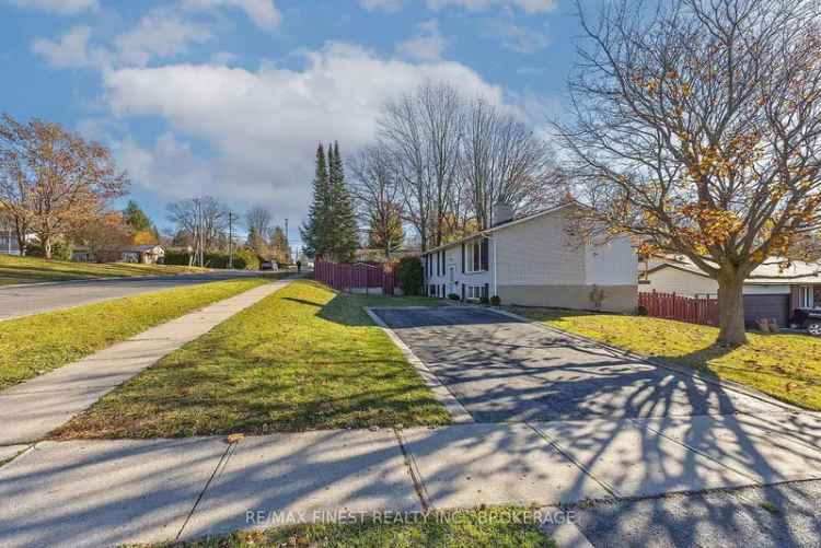 House For Sale in Kingston, Ontario