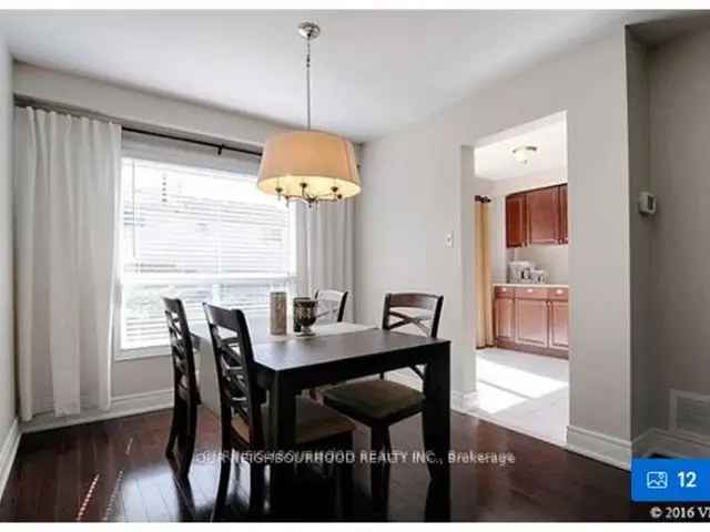 Courtice Townhome 3 Beds 3 Baths Family Home Single Garage