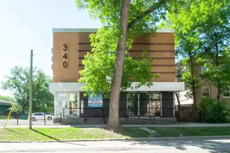 Rent Apartment in Winnipeg with Modern Finishes and Convenient Amenities