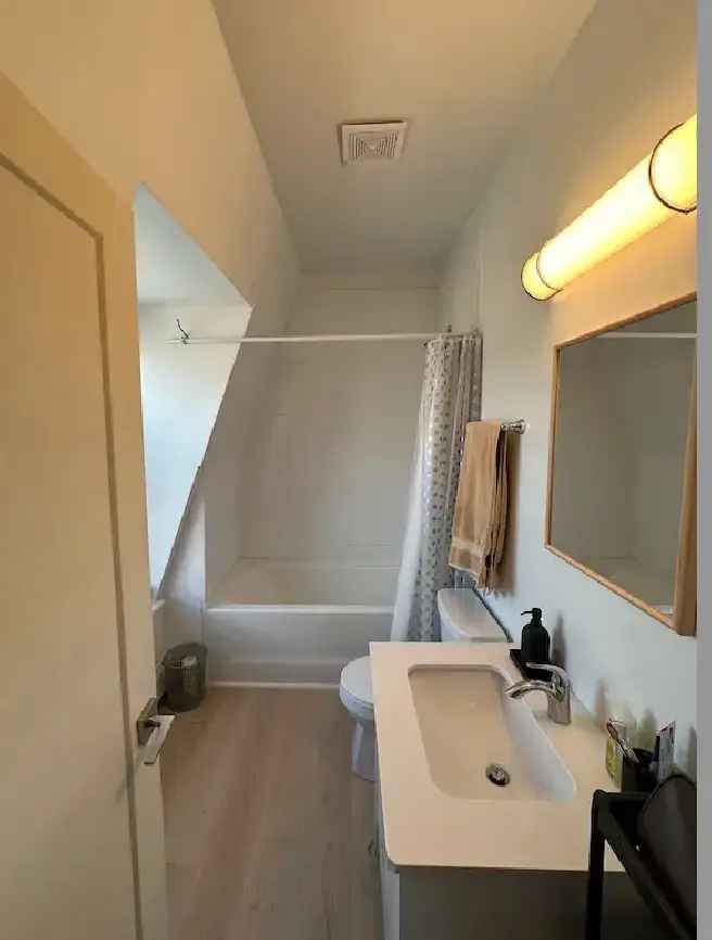 South End Halifax Studio Apartment May-July Sublet