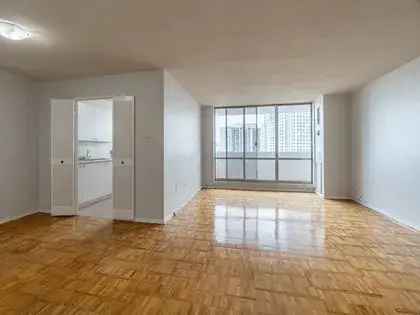 2 rooms apartment of 456 m² in Toronto