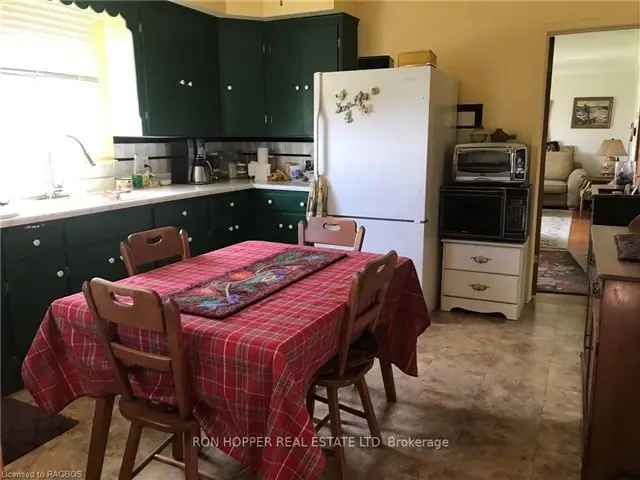 House For Sale in Municipality of Northern Bruce Peninsula, Ontario