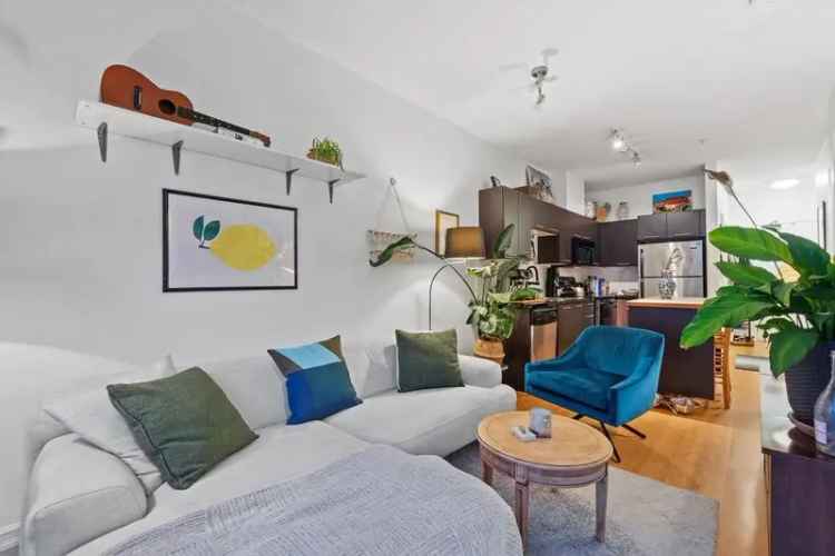 Vancouver Mount Pleasant 1 Bed Plus Flex Top Floor Condo