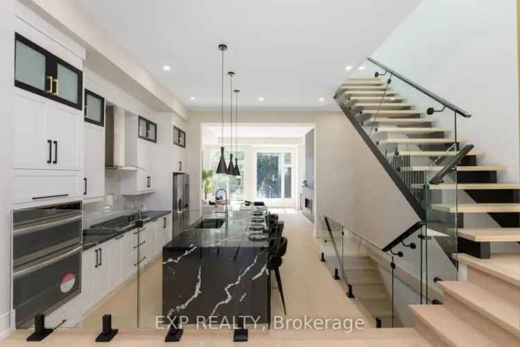 House For Sale in Toronto, Ontario