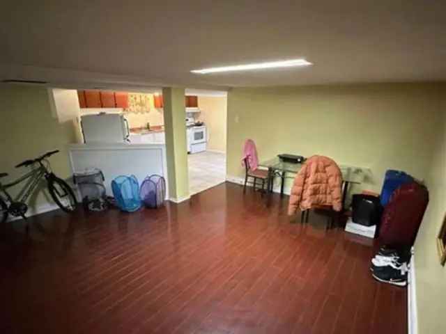 Walk Out Basement Apartment Two Bedroom Morningside Sewells