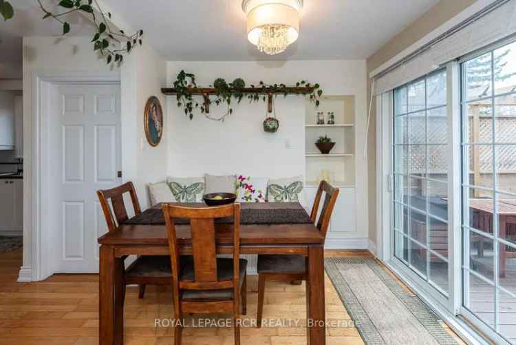 Multi-Generational Brick Bungalow - 2+1 Beds, 2 Kitchens, Updated