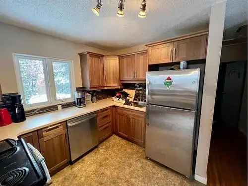 House For Sale In Grandview, Red Deer, Alberta