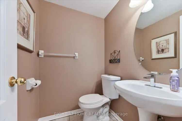 House For Sale in Mississauga, Ontario