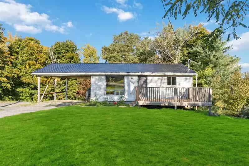 Invest in a 2 Unit Property in Windsor with R4 Zoning