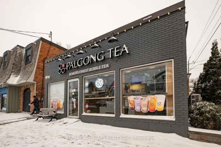 Commercial property For Sale in Ontario