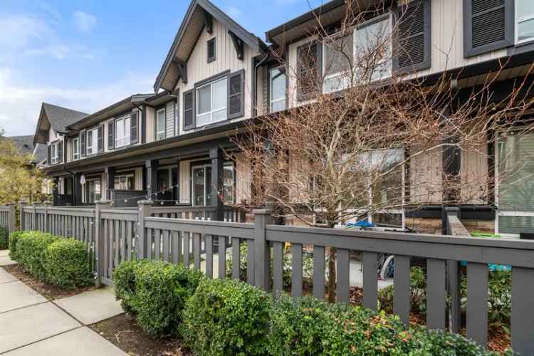 A $699,000.00 Townhouse with 2 bedrooms in Abbotsford West, Abbotsford