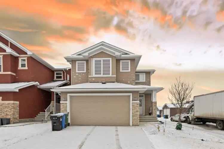 House For Sale in Calgary, Alberta