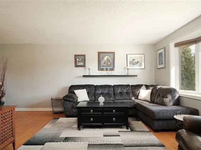 3 Bedroom 3 Bathroom Home in Desirable North End