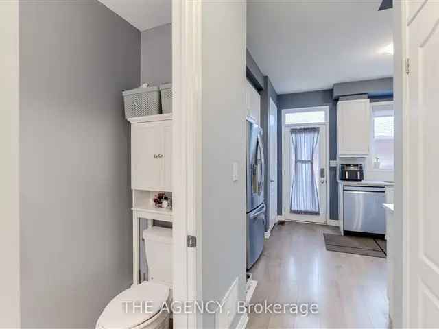 4-Bedroom 3-Bathroom Townhome Modern Open-Concept Family Home