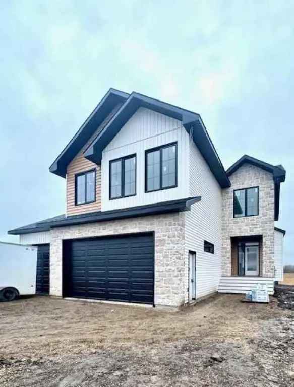 House For Rent in Lethbridge, Alberta