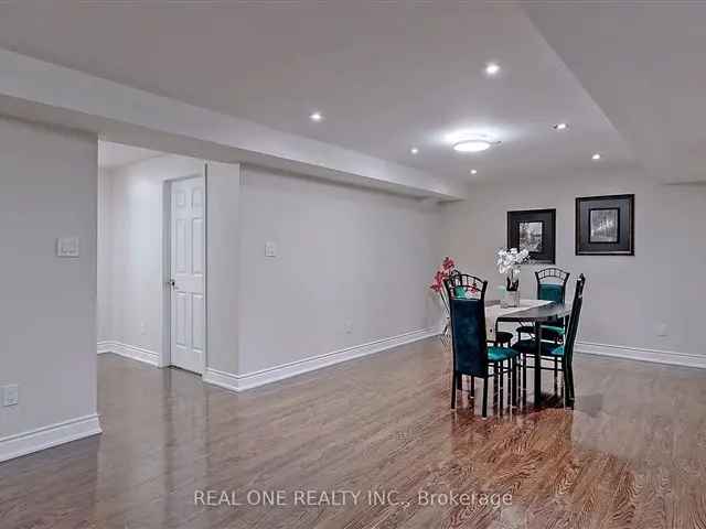 House For Rent in Markham, Ontario