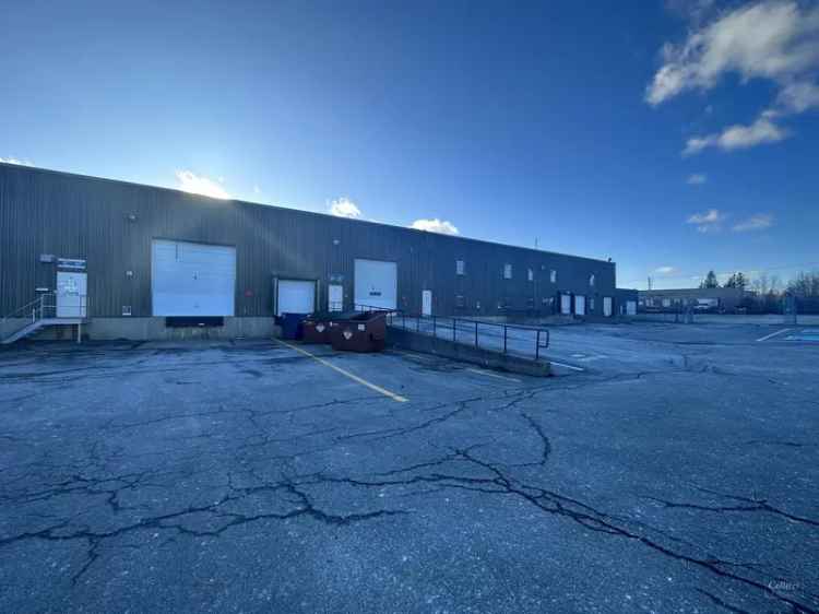 110000 SF Industrial Space for Lease in Burnside