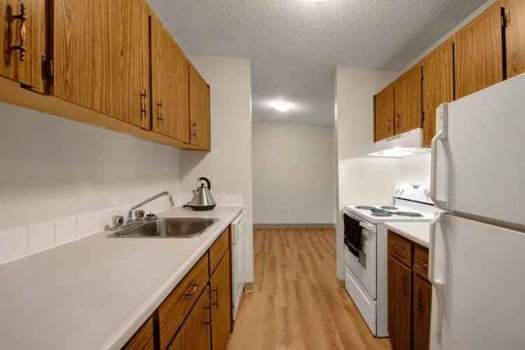 Apartment For Rent in 96, Grosvenor Boulevard, St. Albert, Alberta