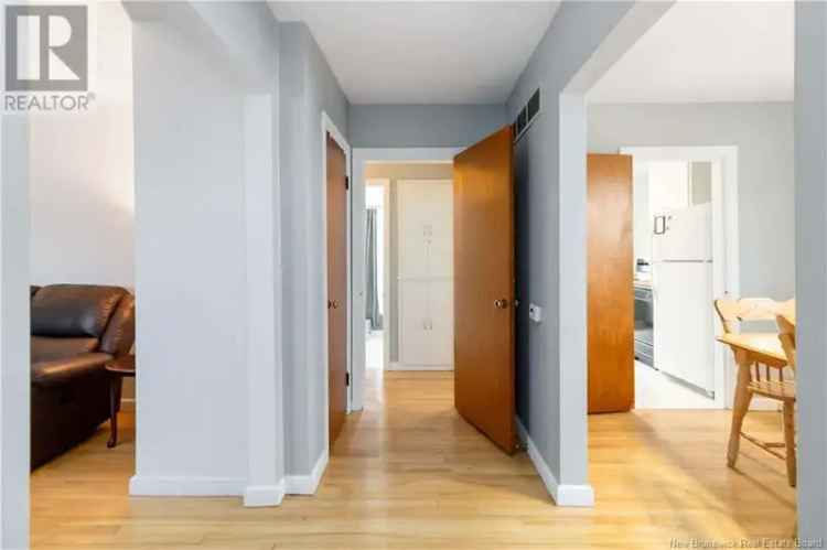 Riverview Heights Home - Cute and Convenient