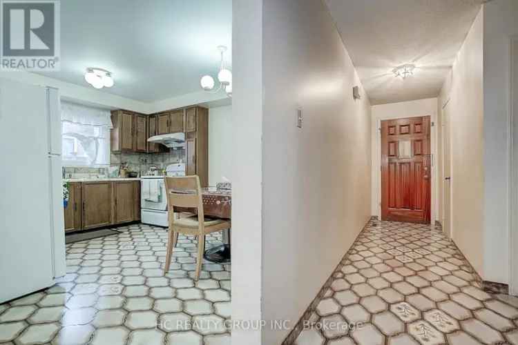 Well Maintained Single Detached Home Double Car Garage 3 Bedrooms Basement Apartment