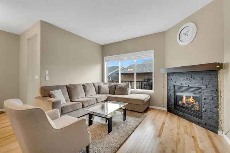 House For Sale in Calgary, Alberta