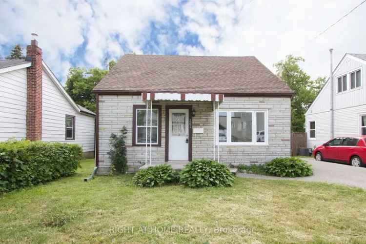 House For Sale in Oshawa, Ontario