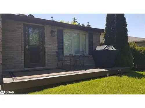 House For Sale In Barrie, Ontario