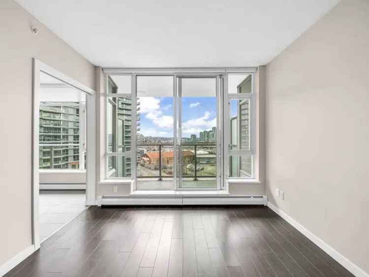 807 1708 COLUMBIA Street in Vancouver: False Creek Condo for sale in “WALL CENTRE FALSE CREEK” (Vancouver West)  : MLS®# R2972815