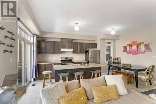 3-Bedroom Townhome in Brooklin Whitby Family-Friendly Community