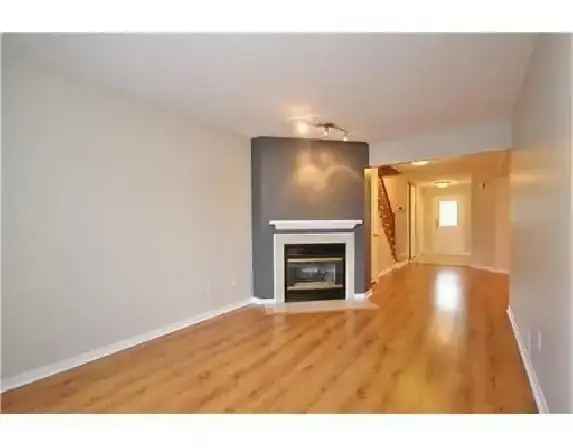 Rent 3 Bedroom Townhouse in Kanata with Private Backyard and Deck