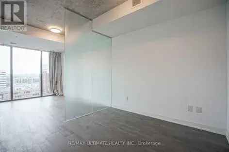 1 room apartment of 81 m² in Toronto