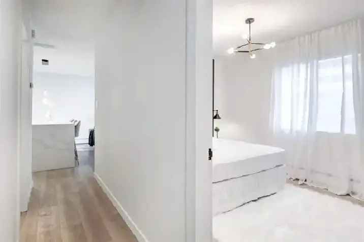 Fully Furnished Condo - Move In Ready - Calgary Beltline