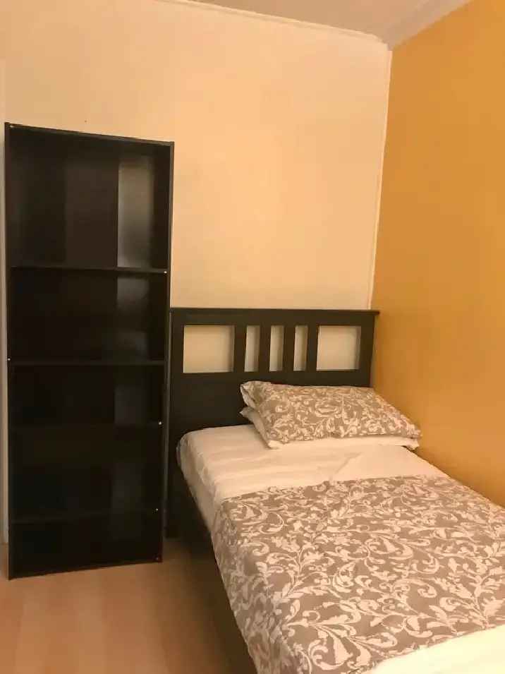 Furnished room for female