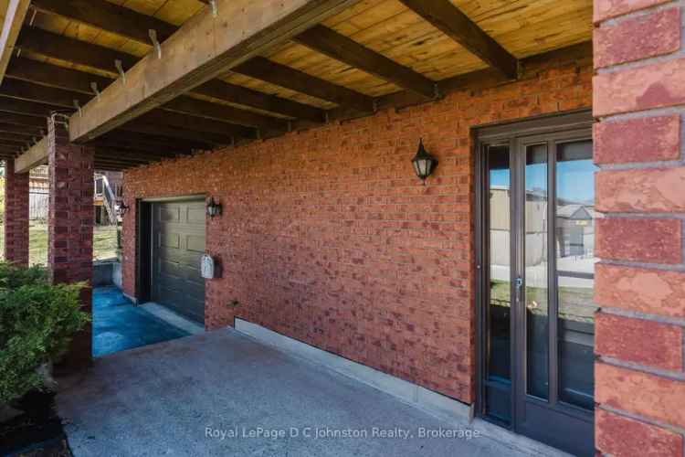 Southampton Bungalow 3 Bed 2.5 Bath Near Downtown