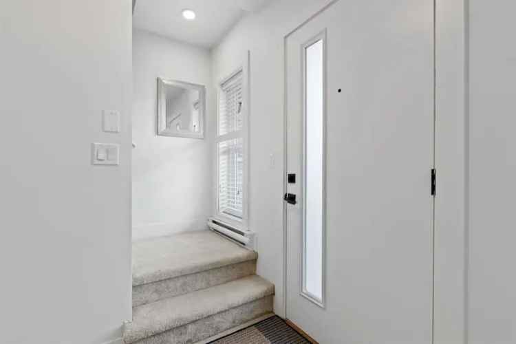 Modern 4 Bed 3 Bath Townhouse with EV Charging
