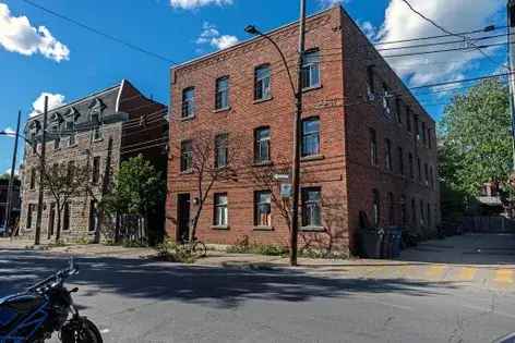 1 room apartment of 31 m² in Montreal