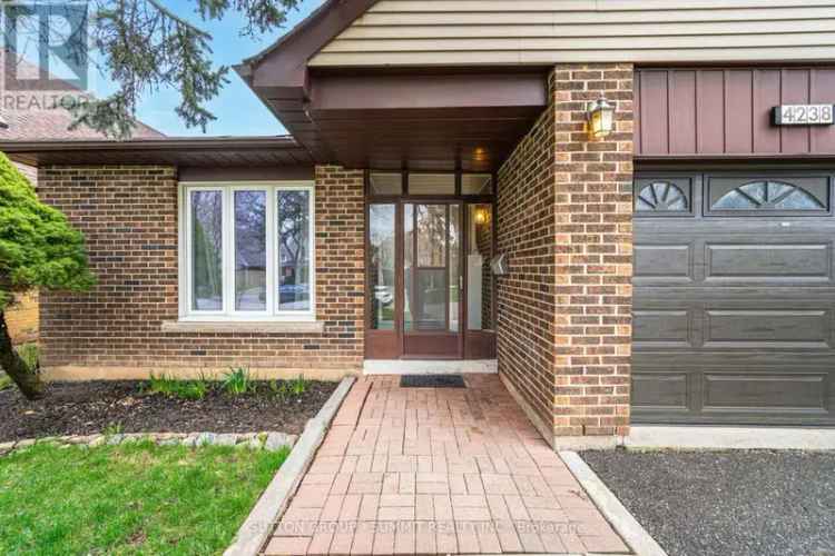 4 Bedroom Family Home 1951 Sq Ft Plus Basement Quiet Crescent
